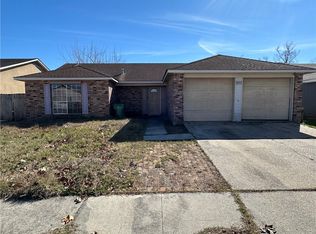 1033 Kingsway Dr E, Gretna, LA 70056