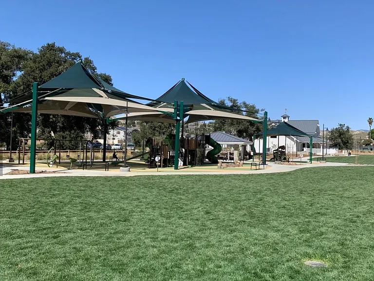 Well-maintained neighborhood near parks and walking paths
