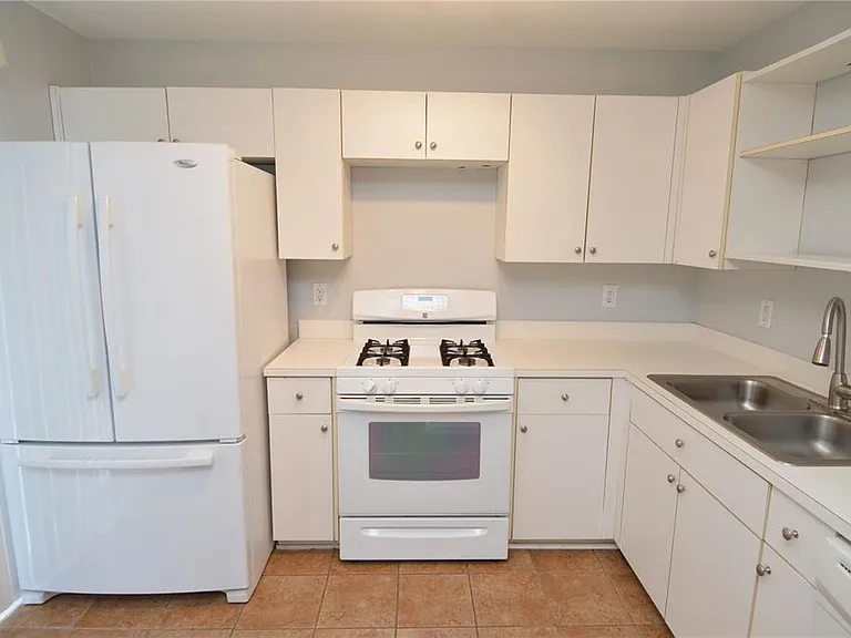11116 Lake Tahoe Dr — Photo 4