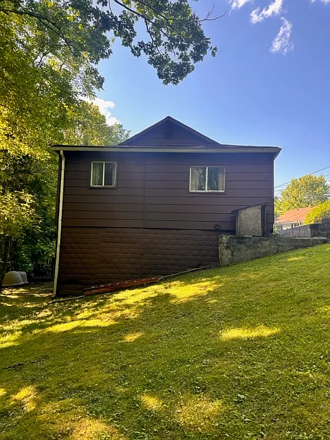 Back of house - Hanshaw Dr