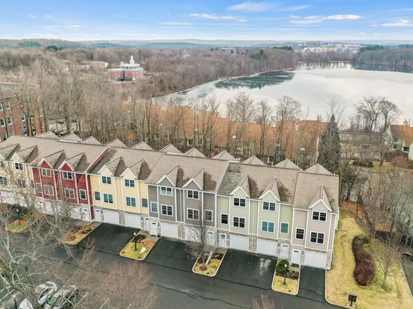 2 Saint Marys Way #2, Marlborough, MA 01752