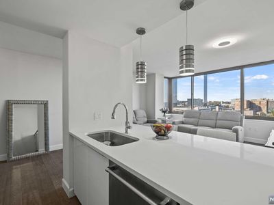 100 Old Palisade Rd APT 2513, Fort Lee, NJ, 07024