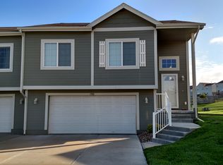 19516 Weir St, Omaha, NE 68135
