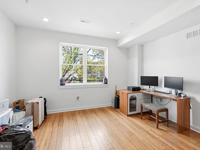 2604 Reed St — Photo 22