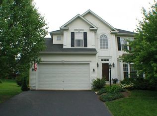 10111 Tummel Falls Dr, Bristow, VA 20136