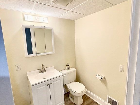 2nd image of 22 Pauline St Floor 1