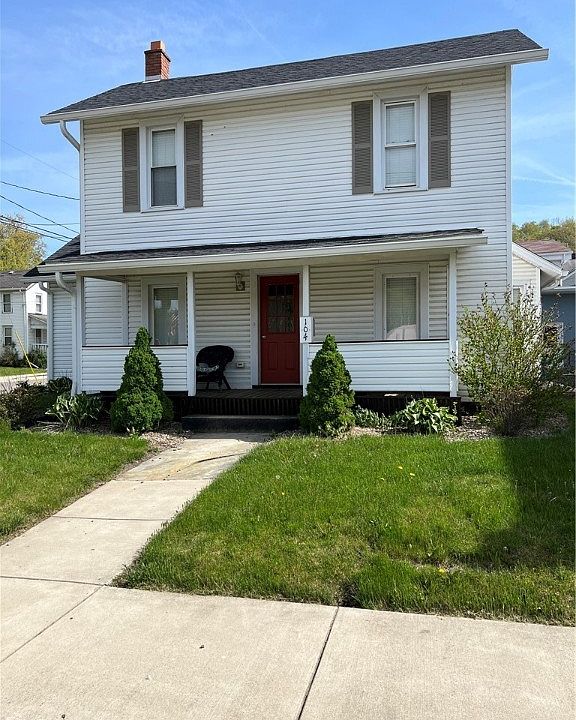 1st image of 104 E Liberty St