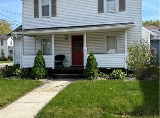 104 E Liberty St, Lowellville, OH 44436