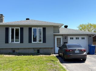 19 Belleview Cres, North Bay, ON P1B8V2