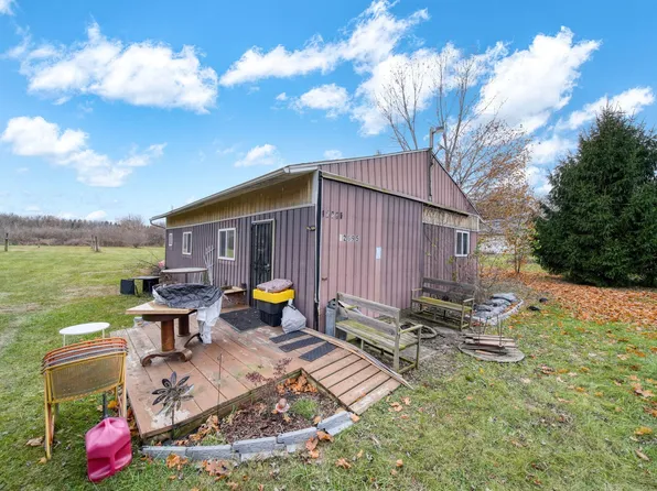 12695 Dearmyer Rd, Brooklyn, MI 49230