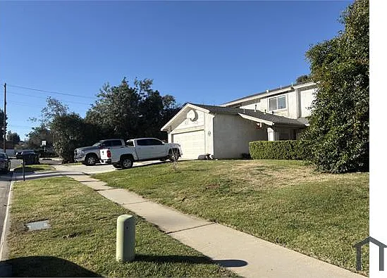 25 Naomi St — Photo 2