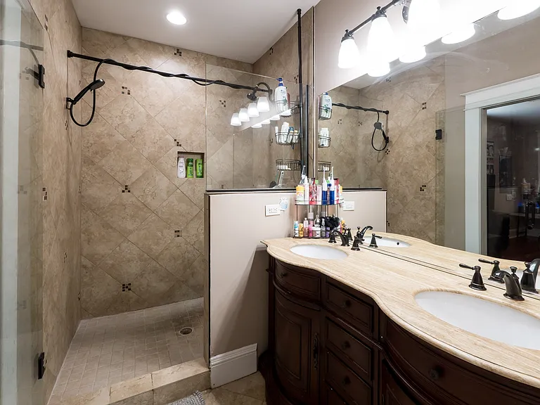 1601 Ashland Ave — Photo 33