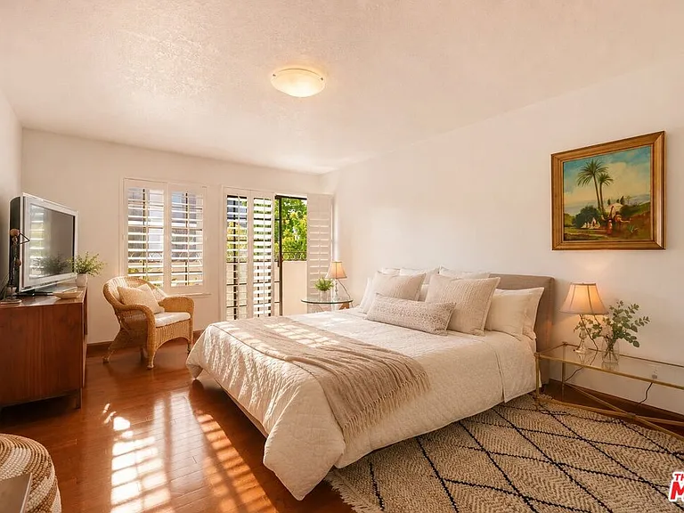 432 S Hamel Rd #303 — Photo 16