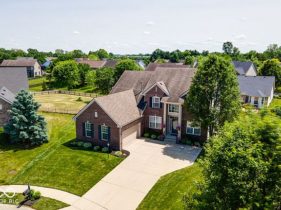 2nd image of 12163 Cedar Crest Ct