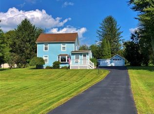 223 Old South Plank Rd, Walden, NY 12586