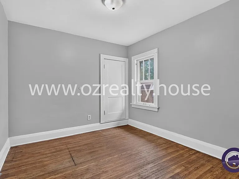 3644 Leybourn Ave — Photo 15