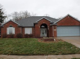 10925 Stoneoak Ct, Fort Wayne, IN 46845