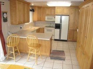 8205 S Miranda Ln, Sandy, UT 84093