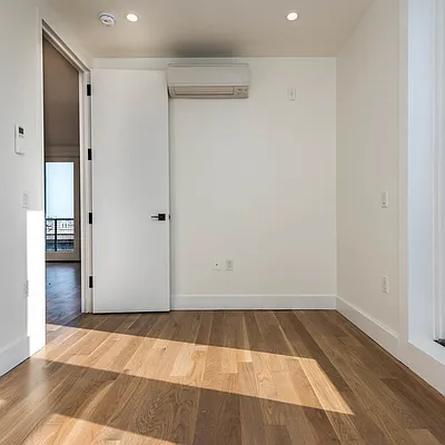 Rented by Nooklyn NYC LLC | media 45