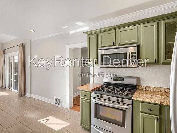 4th image of 1414 N Clarkson St
