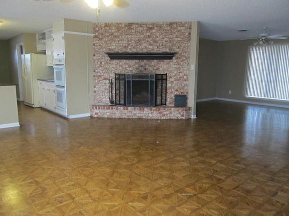 5th image of 1818 Delwood Dr