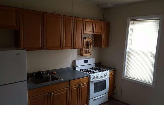4th image of 4920 Princeton Ave