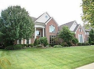 47503 Manorwood Dr, Northville, MI
