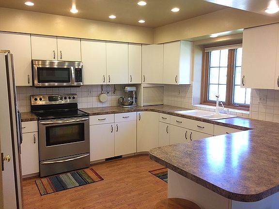 4th image of 2601 N 75th St