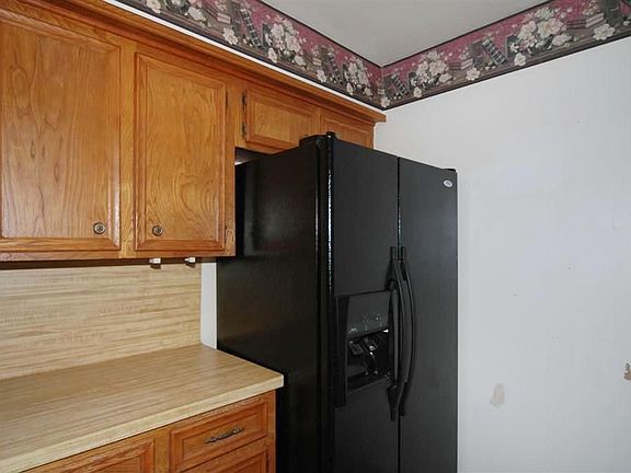 3rd image of 4215 Alecia Dr