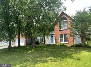 3389 Overview Dr, York, PA 17406