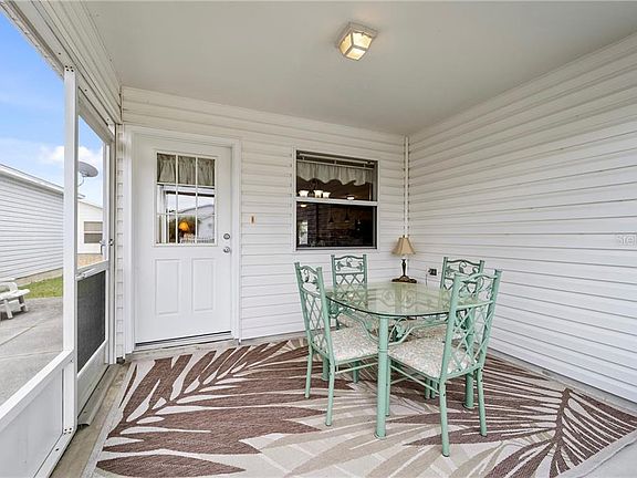 4th image of 2090 Broyhill Ave