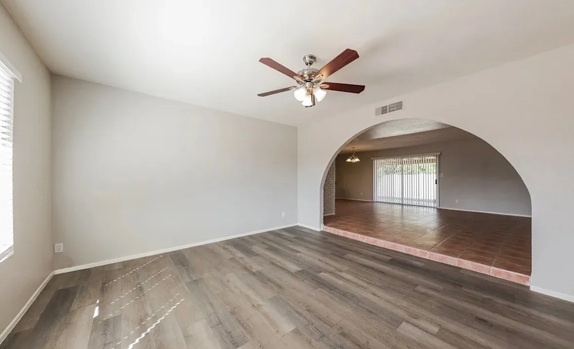 W Jenan Dr, Surprise — Photo 4