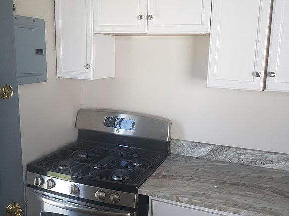 5th image of 13311 Prospect Ave