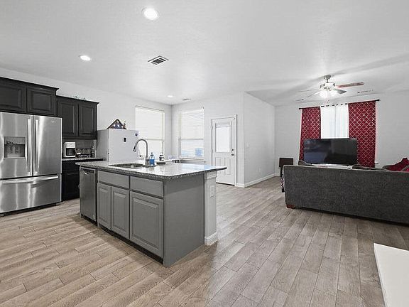 3rd image of 8401 E County Road 114