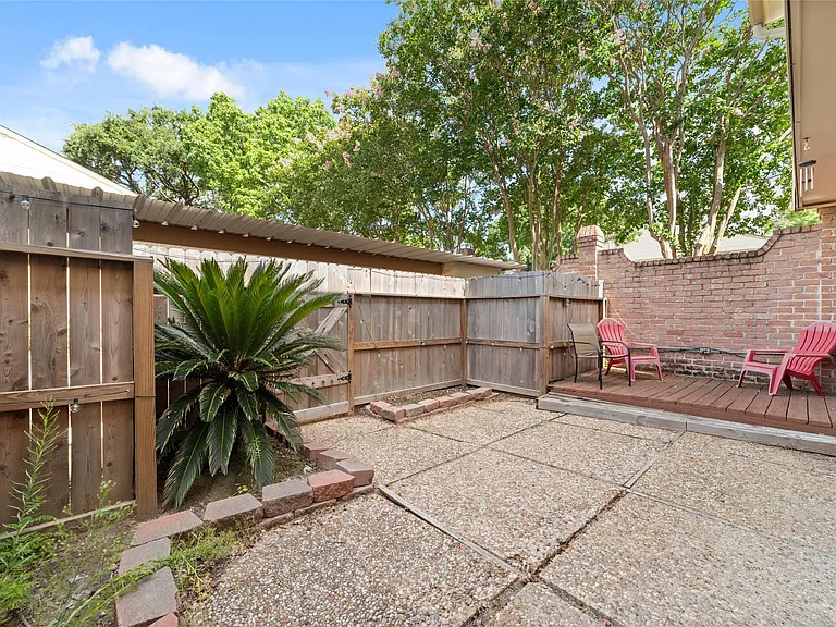 14345 Misty Meadow Ln — Photo 23