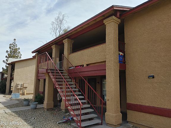 2nd image of 465 W Ivyglen St APT 209