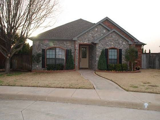 2nd image of 5 Tamarron Ct