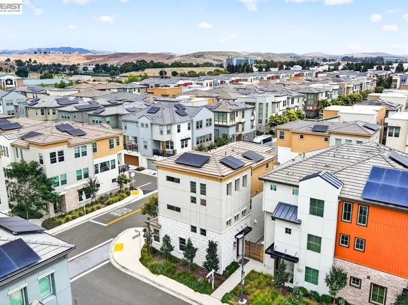 6005 Marble St, Dublin, CA 94568