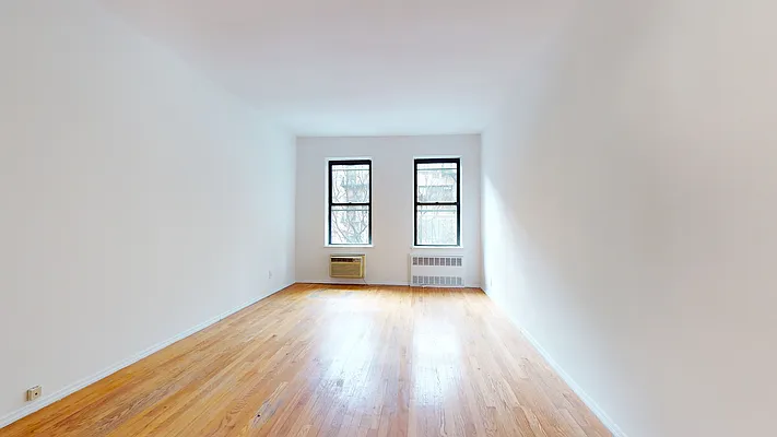 Rented by Bond New York | media 2