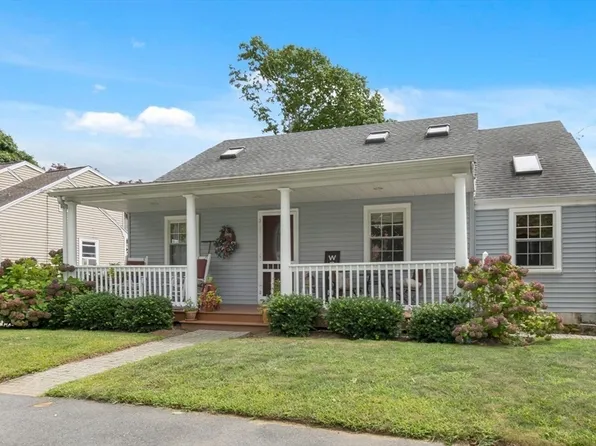 9 S Shore Ave, Peabody, MA 01960