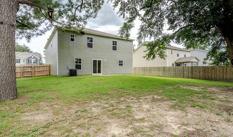 1772 Trevino Dr — Photo 25