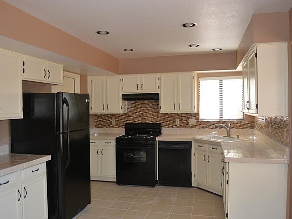 2nd image of 3087 W Country Fair Dr
