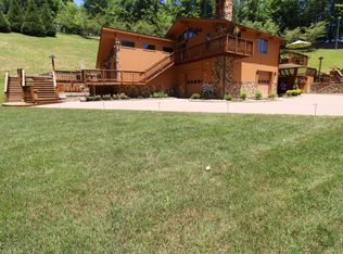 294 Muscari Ln, Saulsville, WV 25876