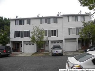 518 Ilyssa Way, Staten Island, NY 10312