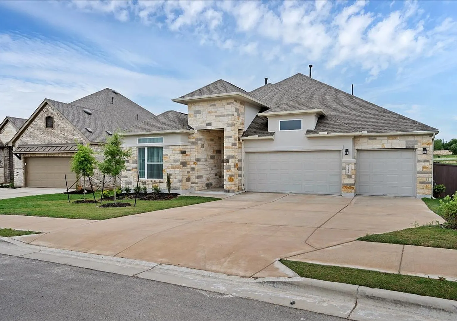 Brand New Home In Kyle-Close to Everything! — Photo 3