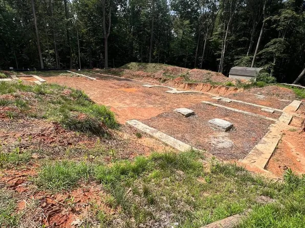 7114 Wolf Den Rd, Fairfax Station, VA 22039