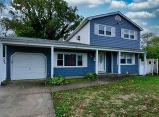 43 Julie Cres #93, Central Islip, NY 11722