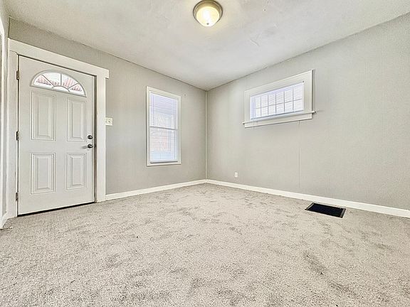 3rd image of 1909 S Brookfield St