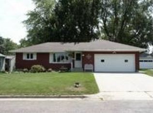 306 3rd St SE, Stewartville, MN 55976