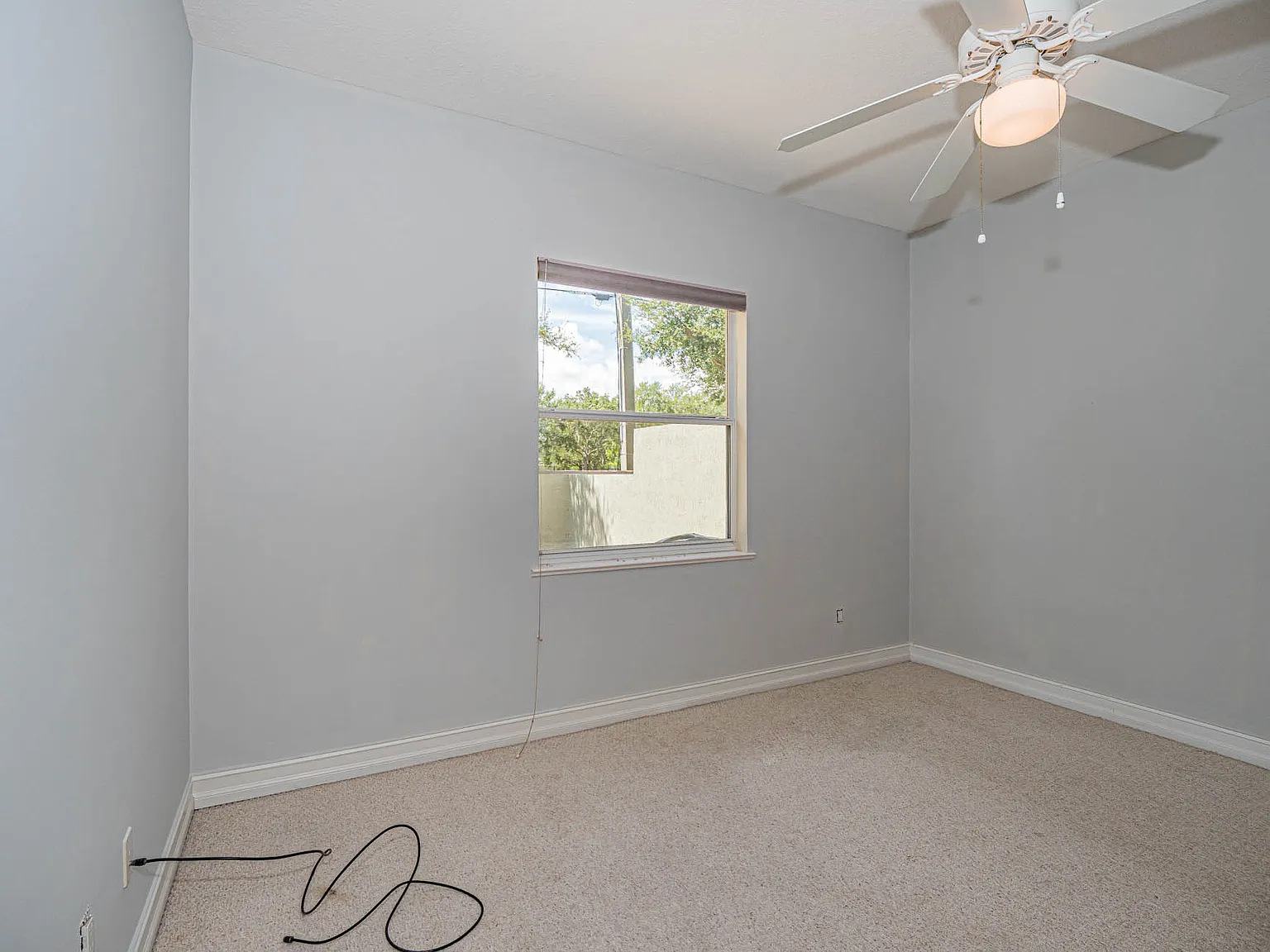 2 bed, 1921 sqft, $2,700 — Photo 3